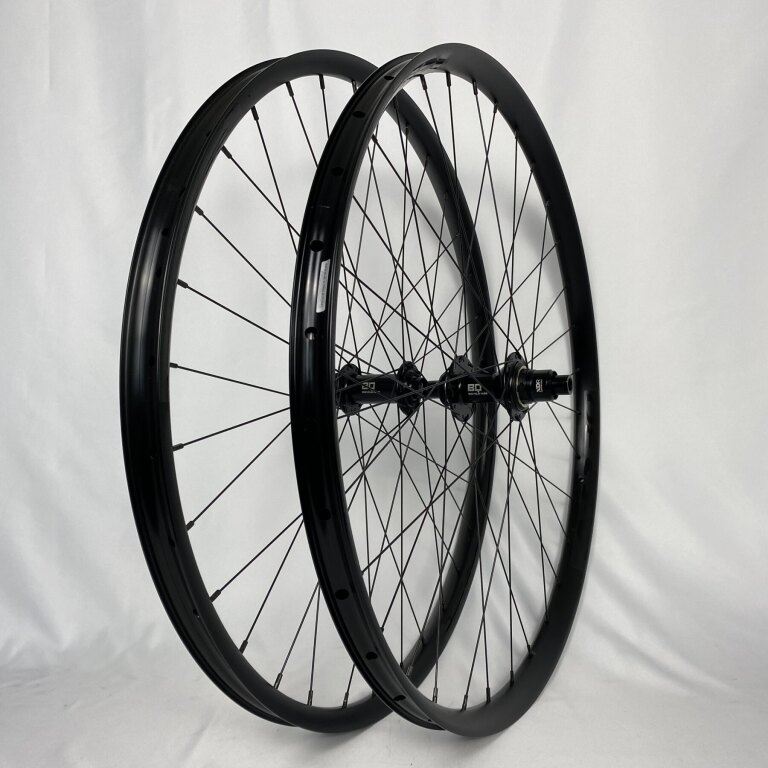 Wielset / 622X30C / Race Face AR Offset 30 / BQ-RH30019 / SRAM XD(R) / 148 MM / Disc (Centerlock)