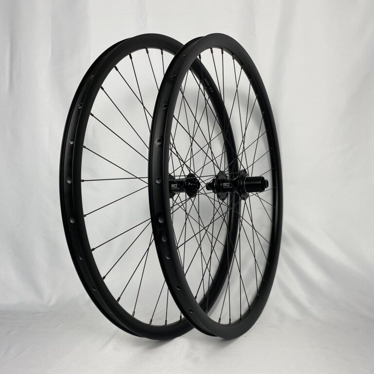 Wielset / 622X25C / Ryde DP25 / BQ-RH30016 / HG Body 36,85 MM / 142 MM / Disc (Centerlock)