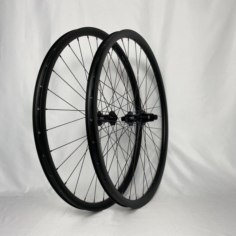 Wielset / 622X25C / Ryde DP25 / BQ-RH30029 / SRAM XDR / 142 MM / Disc (Centerlock)