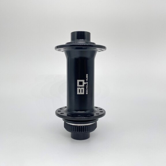 Voornaaf / 110 MM / Steekas Ø 15 MM / Disc (Centerlock) / 28GTS / BQ-FH30515 
