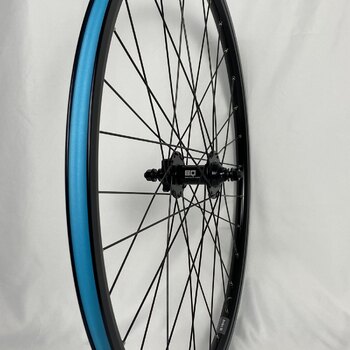 Voorwiel / 622X19C / Ryde Andra 10 / BQ-FH30527 / 100 MM / Disc (6 bout)